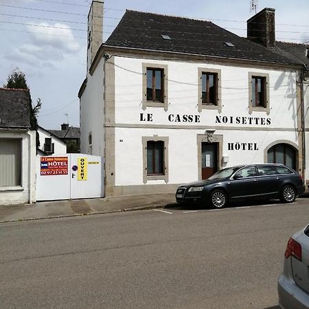 Le Casse Noisettes Hotel Gourin Bagian luar foto