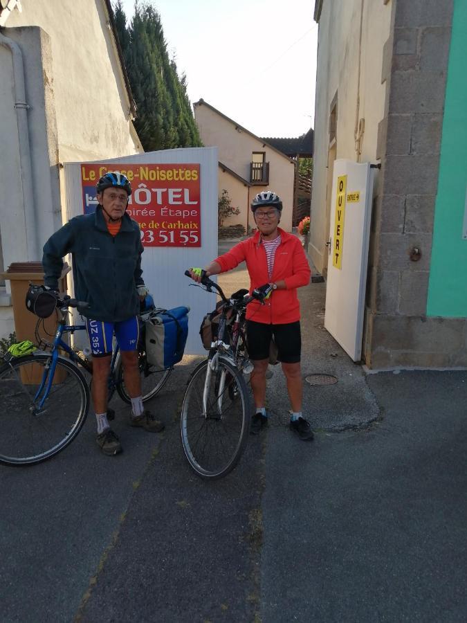Le Casse Noisettes Hotel Gourin Bagian luar foto